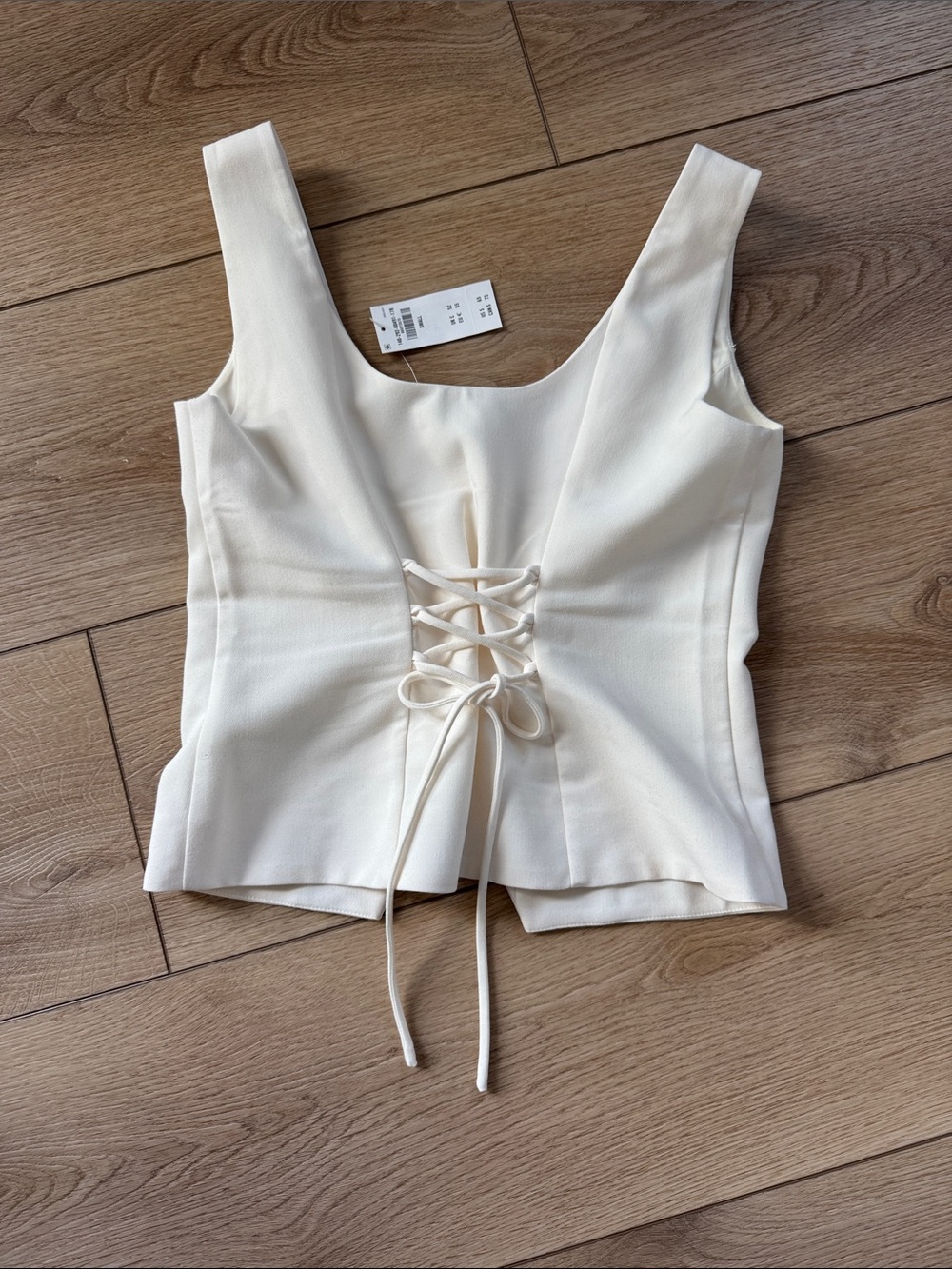 Abercrombie & Fitch Tie Back Scoopneck Vest - Picture 2 of 2